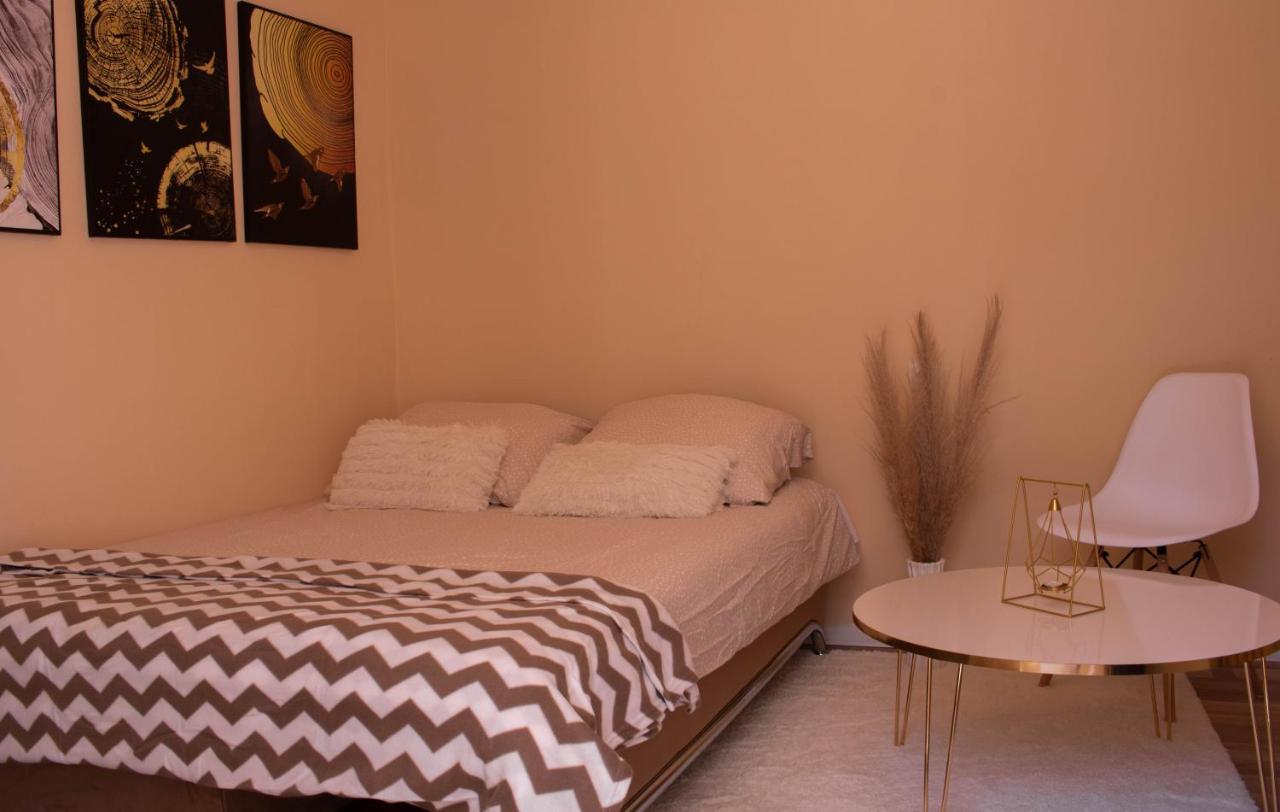 Luxury Studio Apartment Мостар Экстерьер фото